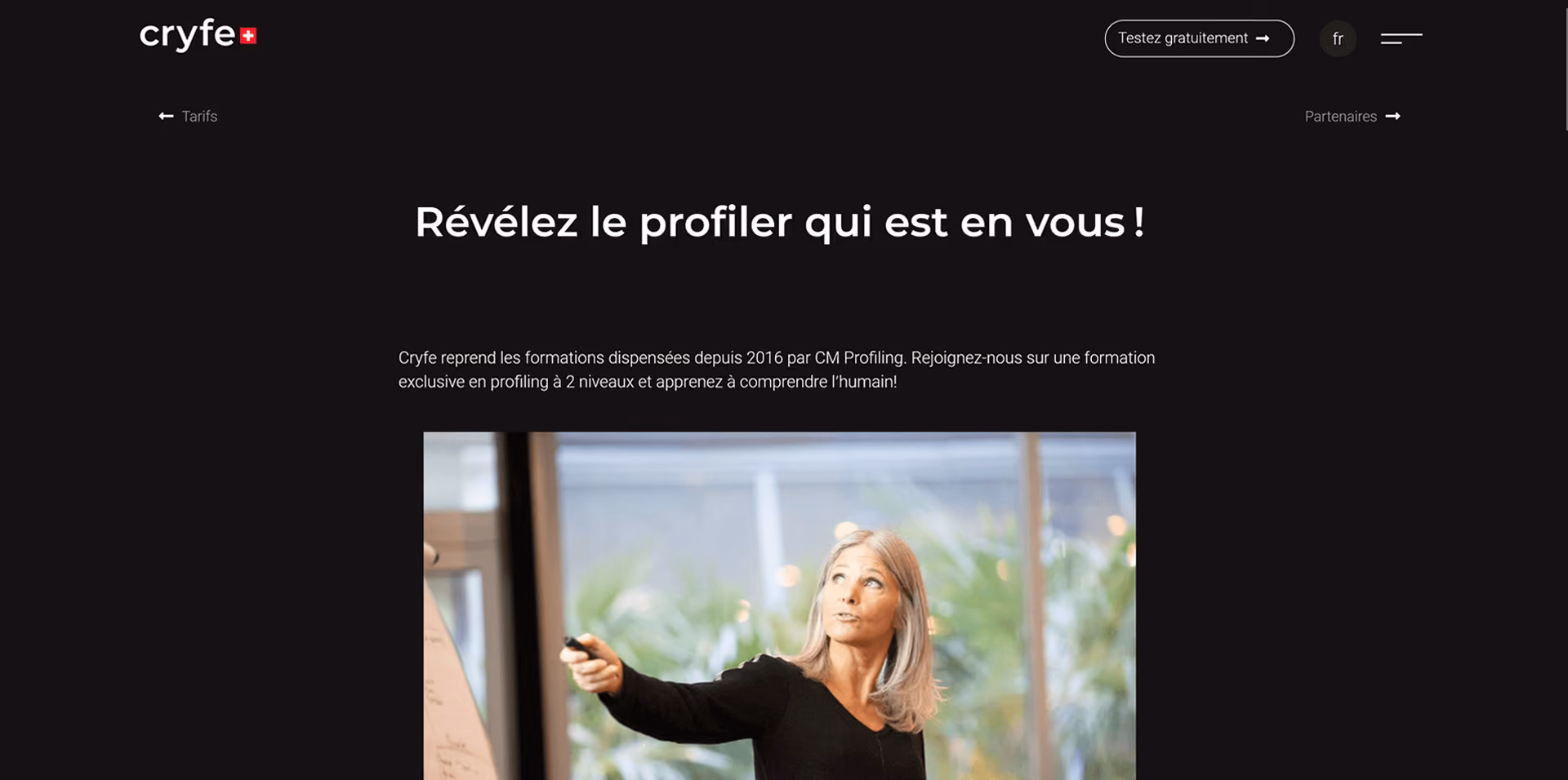 Page du site Cryfe, présentant un titre, une description et une photographie de Caroline Matteucci